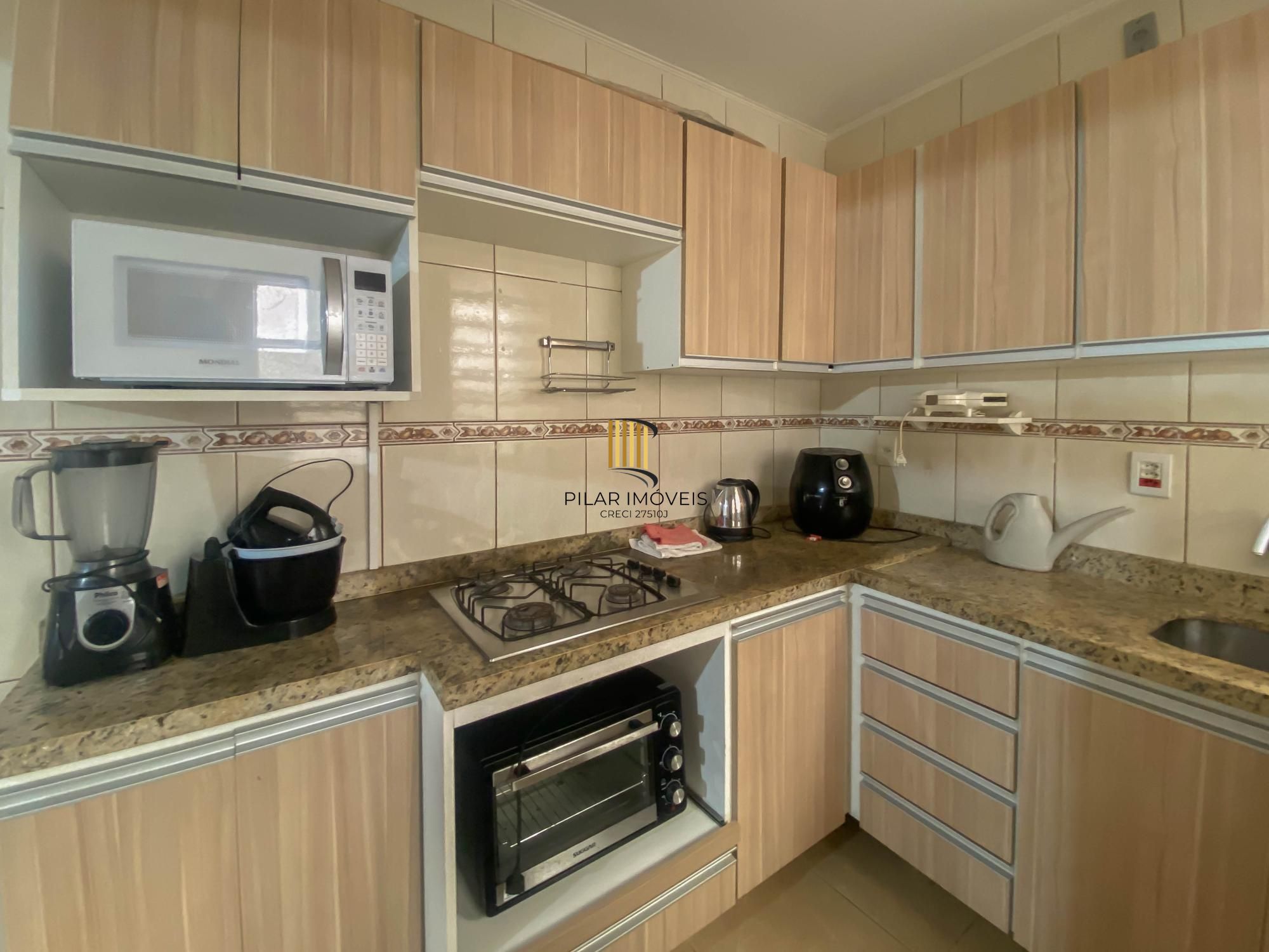 Apartamento térreo com pátio privativo e 1 dormitório no Menino Deus