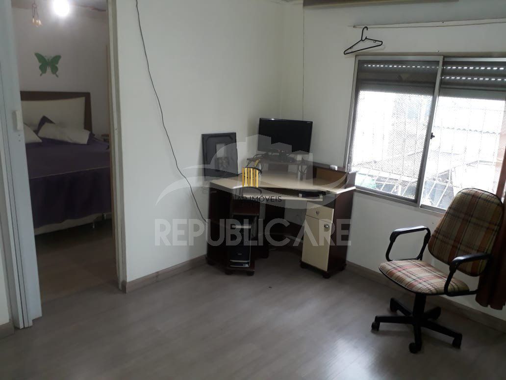 CASA 3 DORMITORIOS NA ASSIS BRASIL