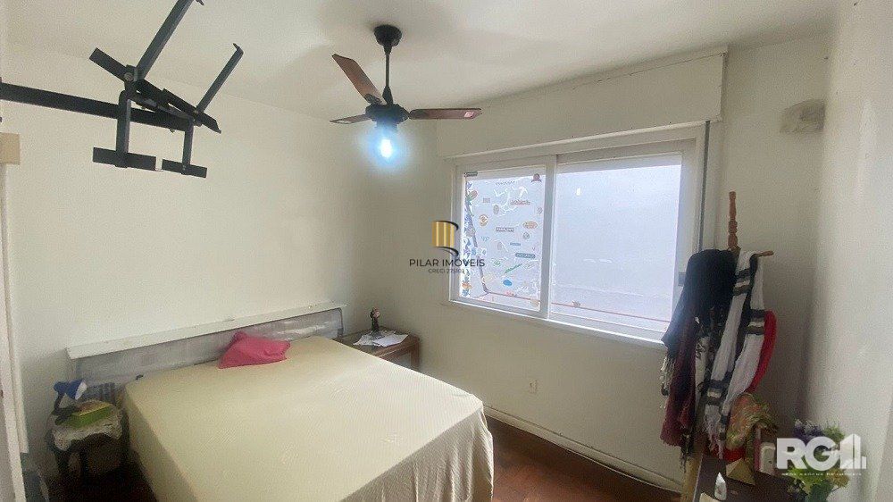 Apartamento à venda no Menino Deus, com 3 quartos (sendo 1 suíte), 3 banheiros, 1 vaga de garagem.- Cód. RP390226