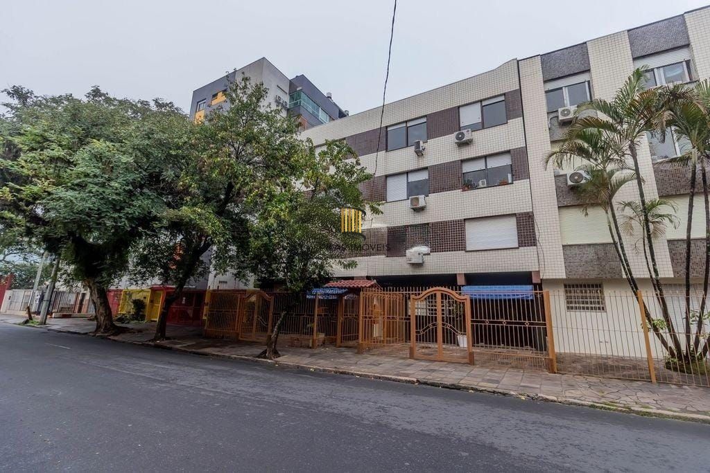 Apartamento à venda na Lima e Silva – amplo, arejado e com excelente iluminação natural