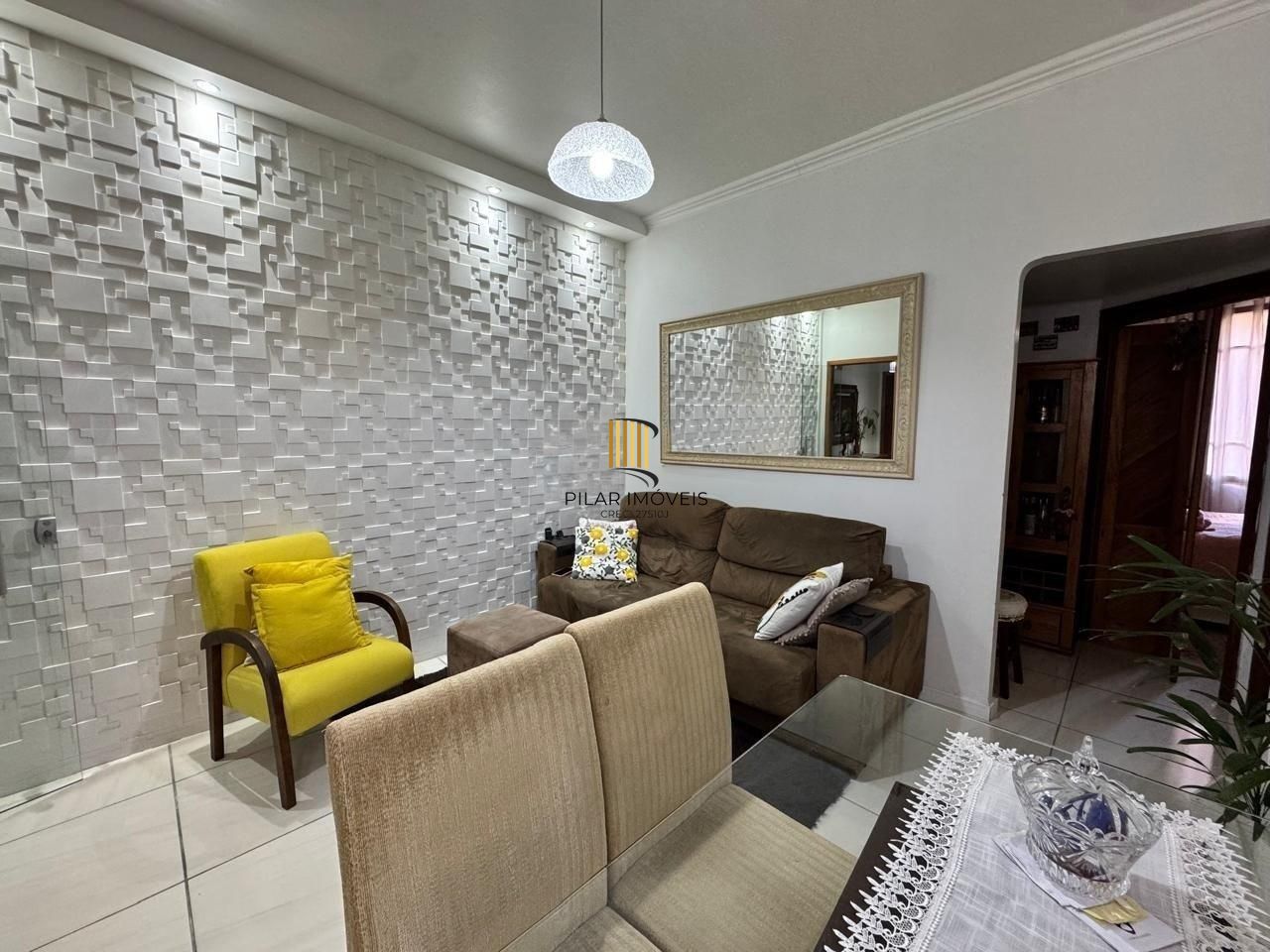 Apartamento de 2 dormitórios à venda no Centro Histórico de Porto Alegre – Amplo, ensolarado e bem localizado - Pilar Imóveis