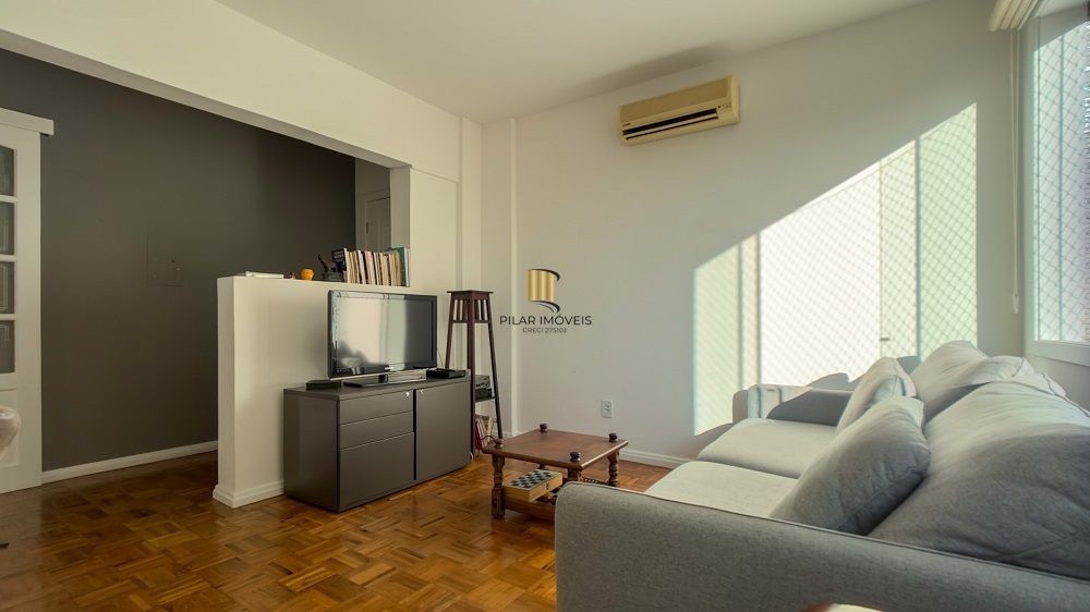 Apartamento 02 Dormitórios com Garagem