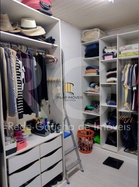 Casa à venda com 3 quartos e garagem 2 carros!