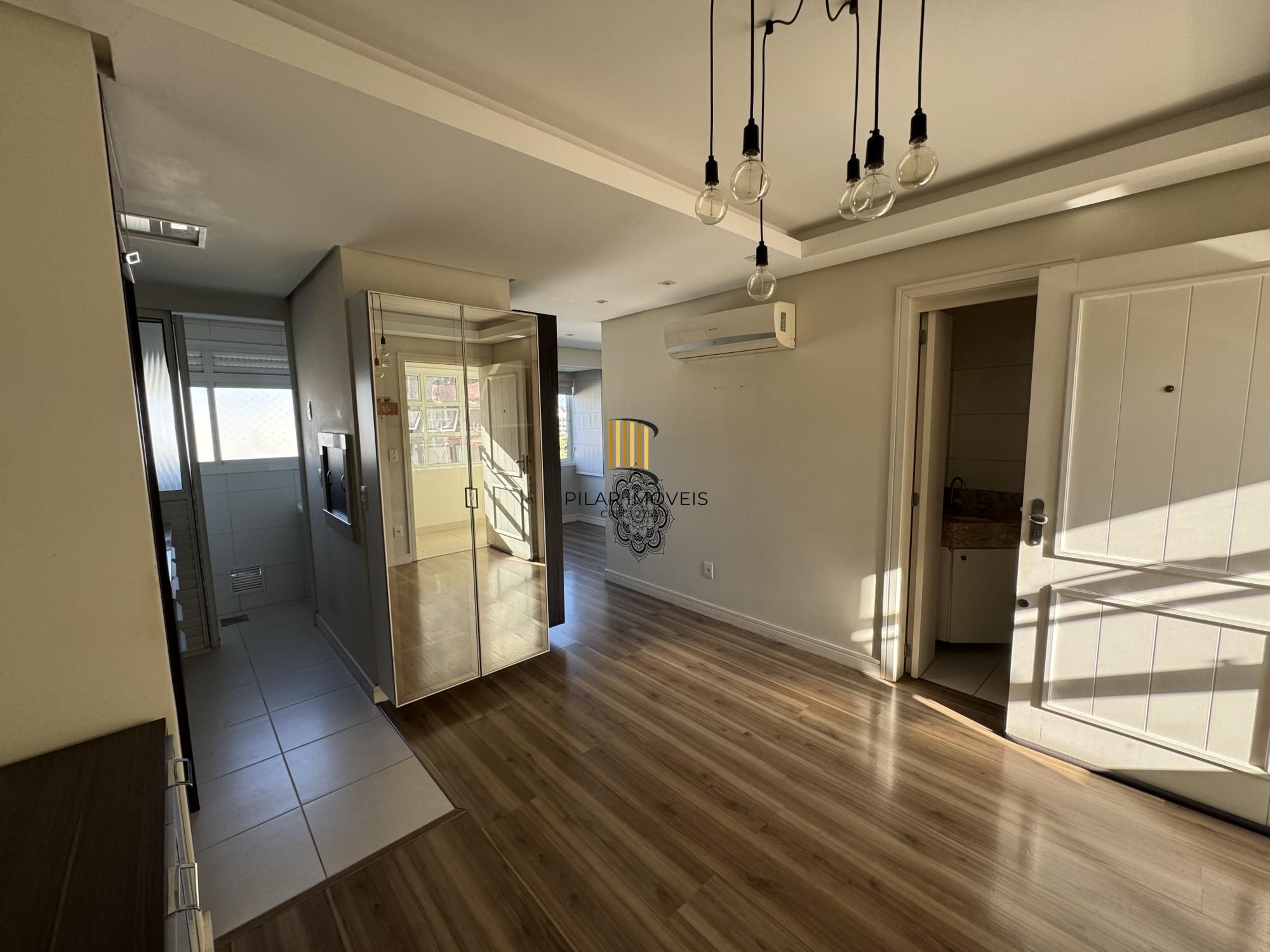 Apartamento de 1 quarto com suíte, semi-mobiliado e 1 vaga de garagem na Cidade Baixa.