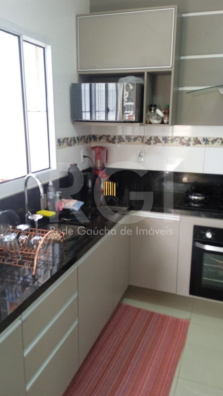 Casa para Venda - 90m², 3 dormitórios, 4 vagas - Maria Regina
