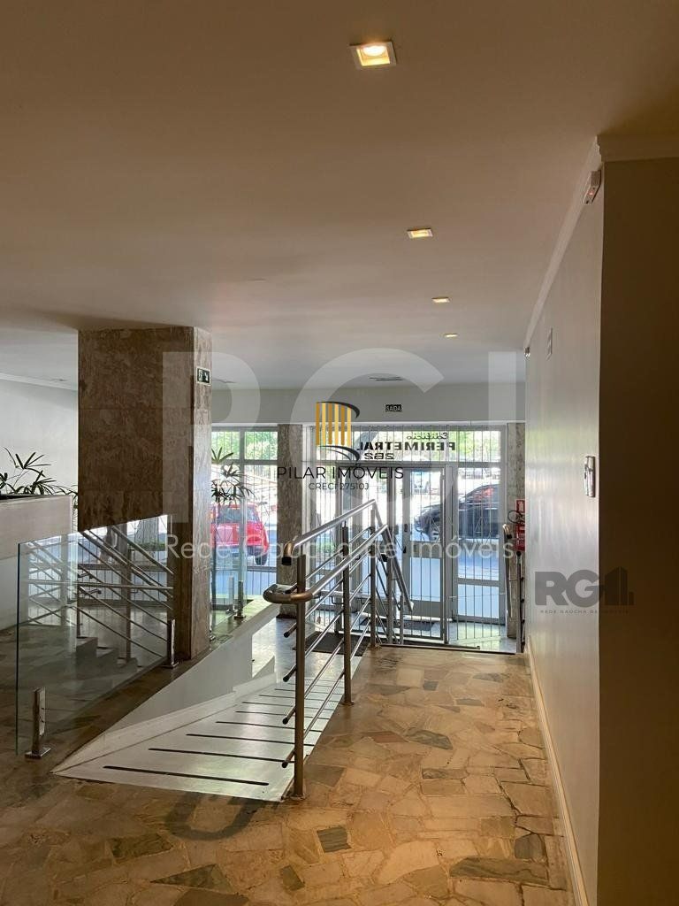 Apartamento à Venda 3 quartos e garagem  no Bom Fim.