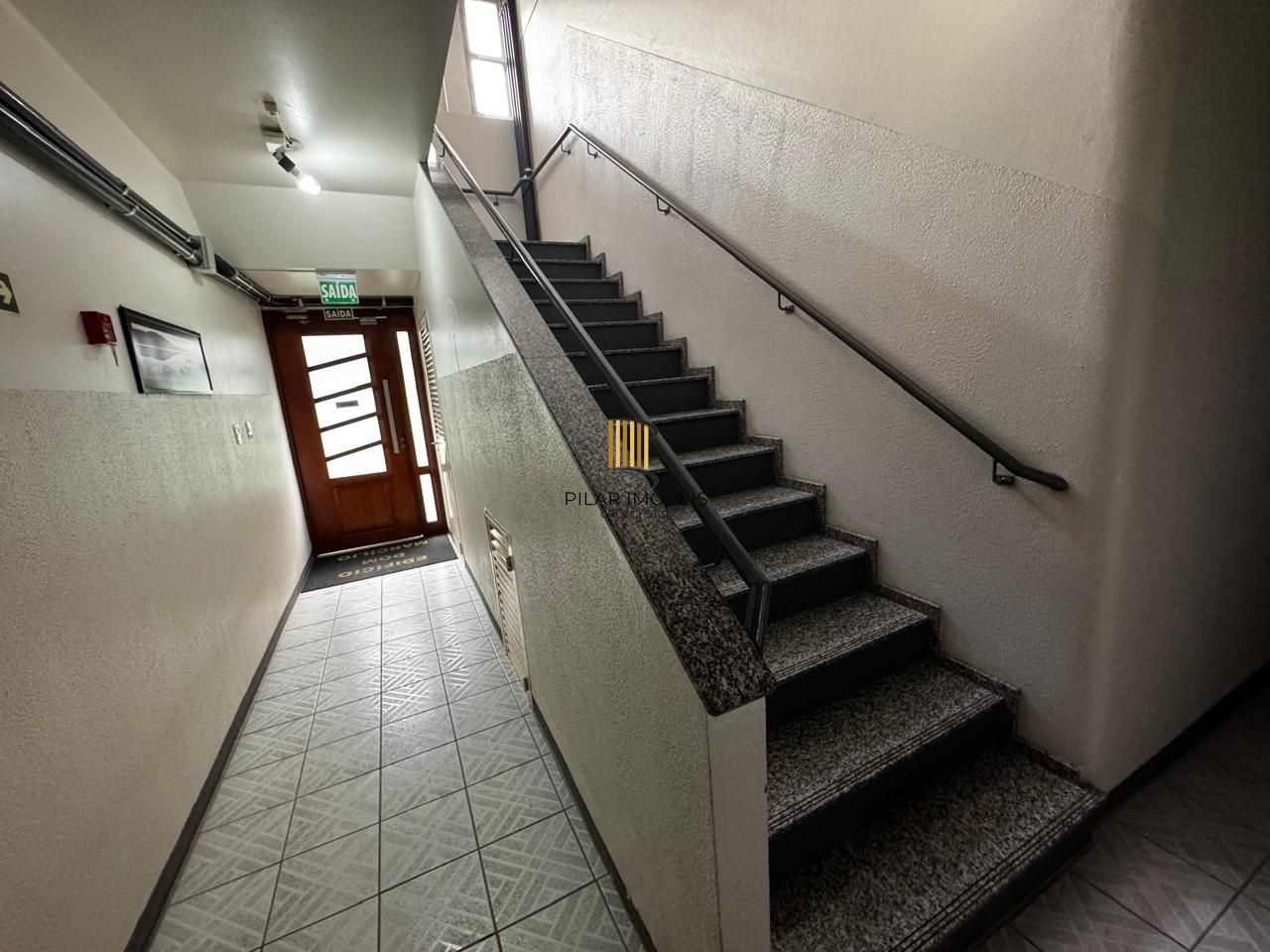 Apartamento de 1 Quarto reformado à Venda no Menino Deus – Porto Alegre | Financiável