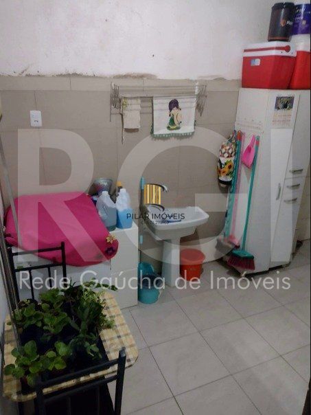 Casa à venda com 3 quartos e garagem 2 carros!