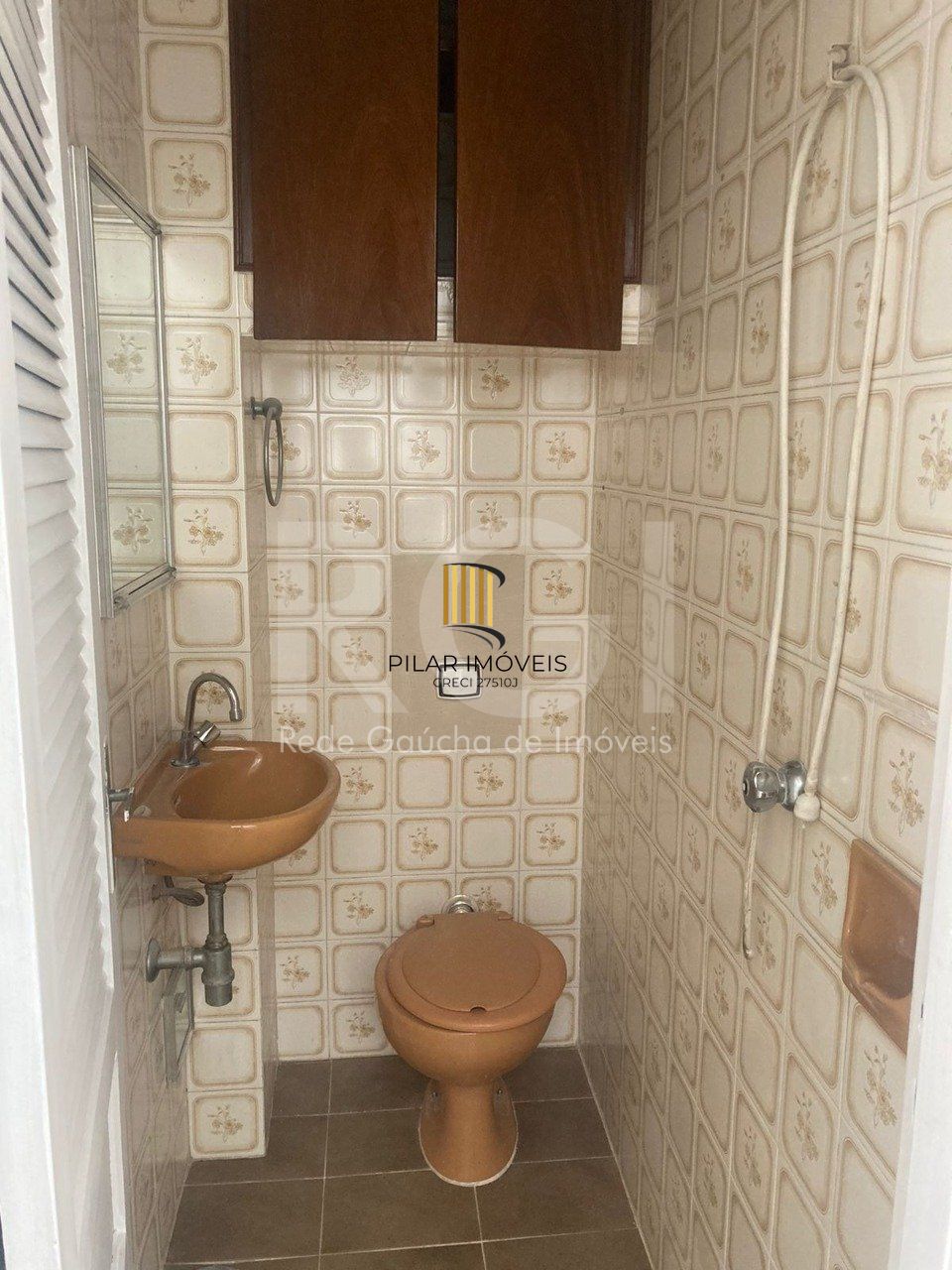 Ampla apartamento 3 dormitorios,living 2 ambientes na Cidade Baixa, com 2 garage