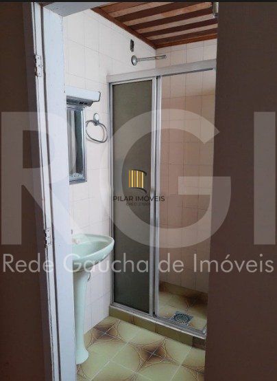 Casa para Venda - 64m², 2 dormitórios, Menino Deus