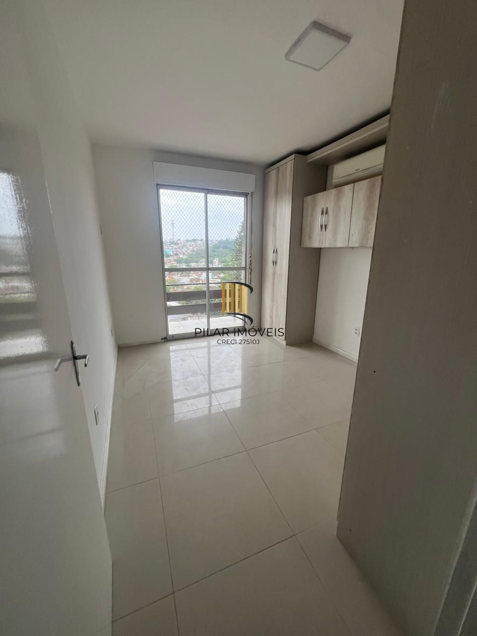 Cobertura reformada com terraço