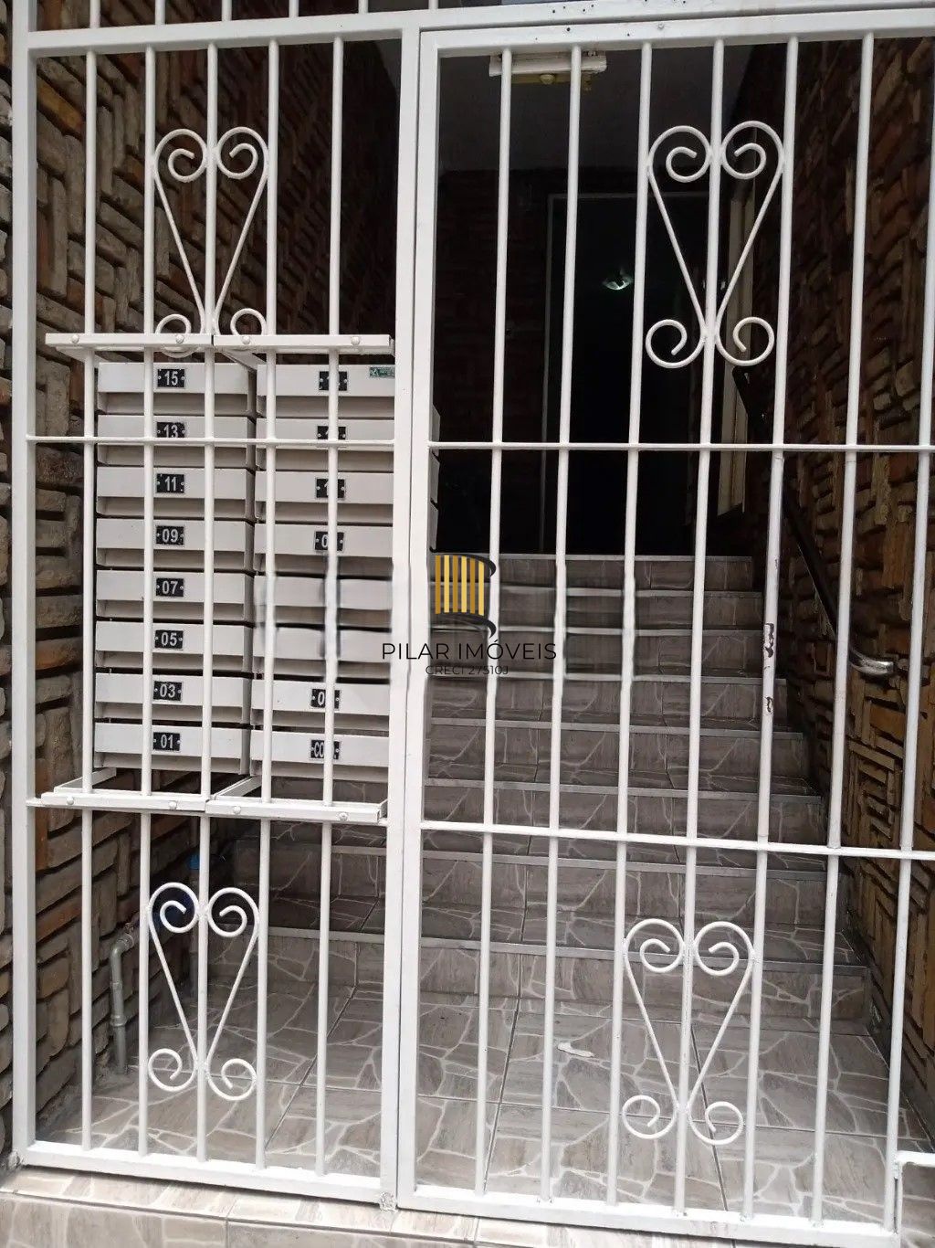 Apartamento de 2 dormitórios no centro histórico de Poa
