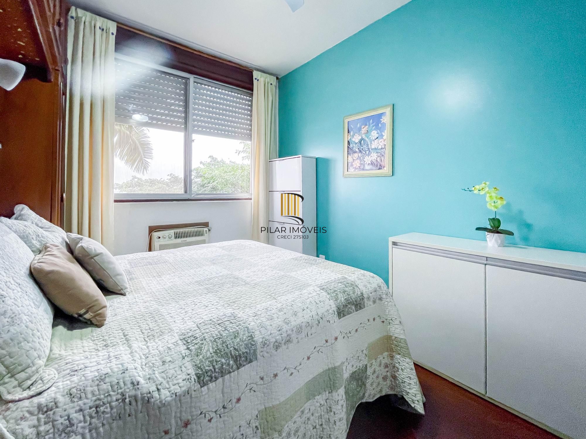 APARTAMENTO 1 DORMITÓRIO, SACADA, 1 VAGA - BAIRRO SÃO SEBASTIÃO