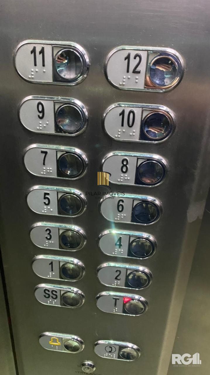 Excelente Apartamento à venda  - Centro, Porto Alegre. CÓD. RP389971