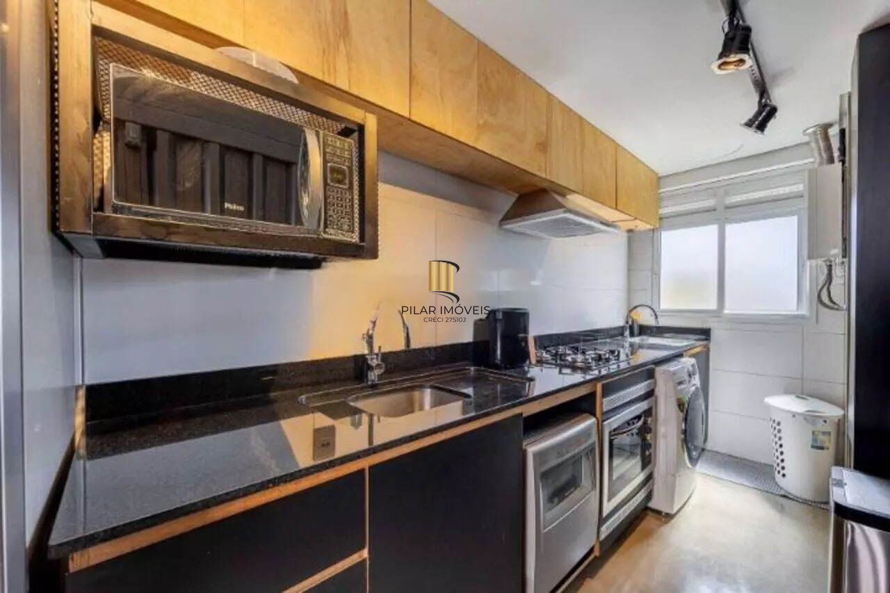 COBERTURA DE 151M², 2 DORMITÓRIOS, 1 SUÍTE, 2 VAGAS - BAIRRO PETRÓPOLIS