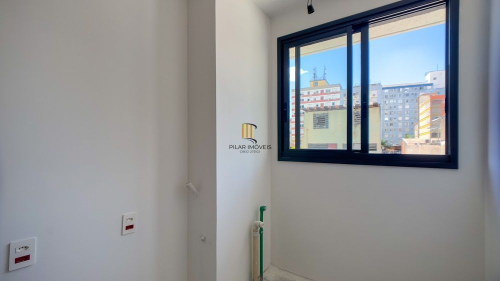 Impecável Condomínio na Cidade Baixa - 2 dorm com Gar.