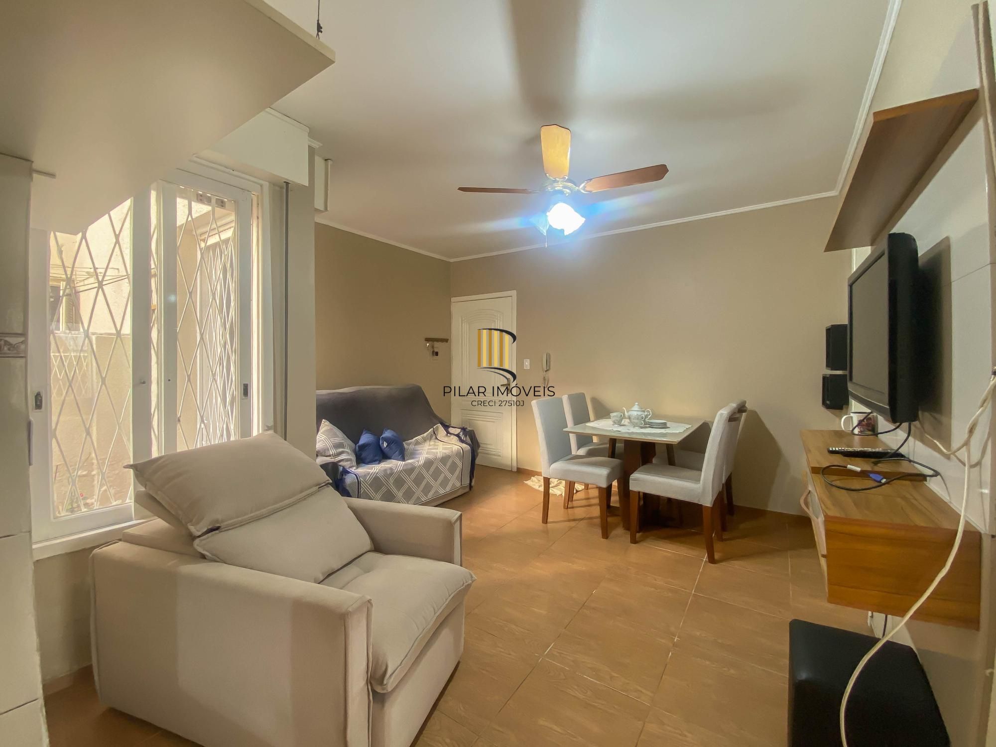 Apartamento térreo com pátio privativo e 1 dormitório no Menino Deus