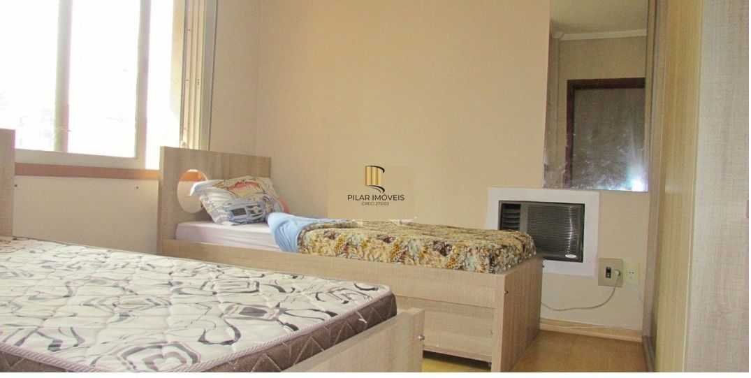 Apartamento para Venda - 104.12m², 3 dormitórios, sendo 1 suites, 1 vaga - Petró