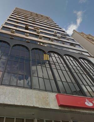 Sala Comercial 52m² na Praça 15 de Novembro — Elevador e Portaria - Pilar Imóveis