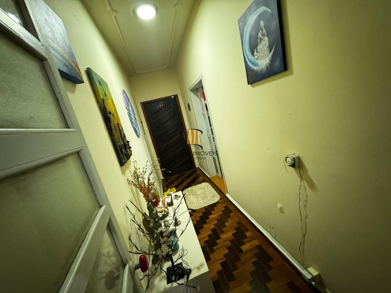 Apartamento amplo de 2 dormitórios na Cidade Baixa - Porto Alegre