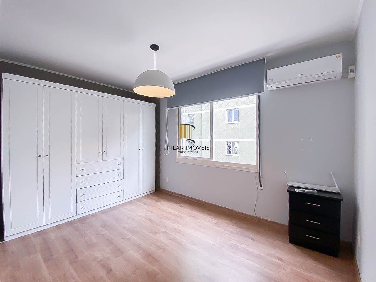 Apartamento 2 Dormitórios com Vaga Coberta e Cozinha Planejada no Bom Fim