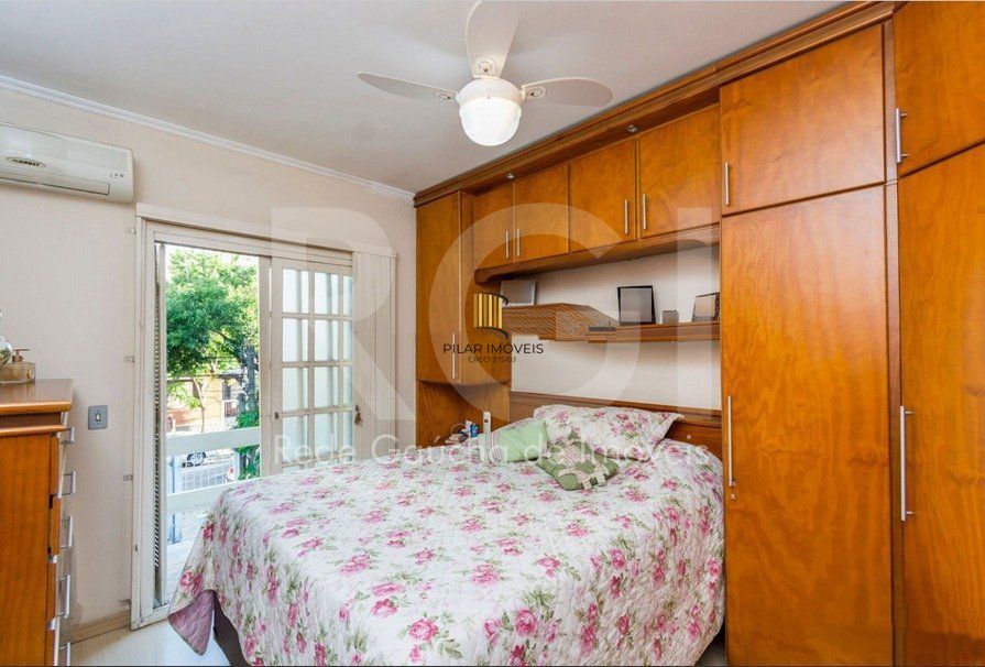 Casa 3 dormitórios à venda Menino Deus Porto Alegre/RS