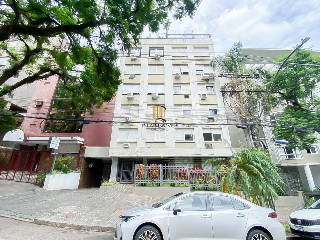 Apartamento 2 Dormitórios com Vaga Coberta e Cozinha Planejada no Bom Fim