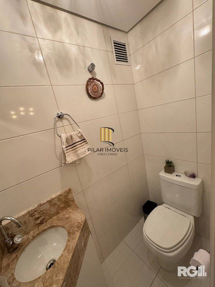 Apartamento de 1 quarto com suíte, mobiliado e 1 vaga de garagem na Cidade Baixa. - Cód. RP390362
