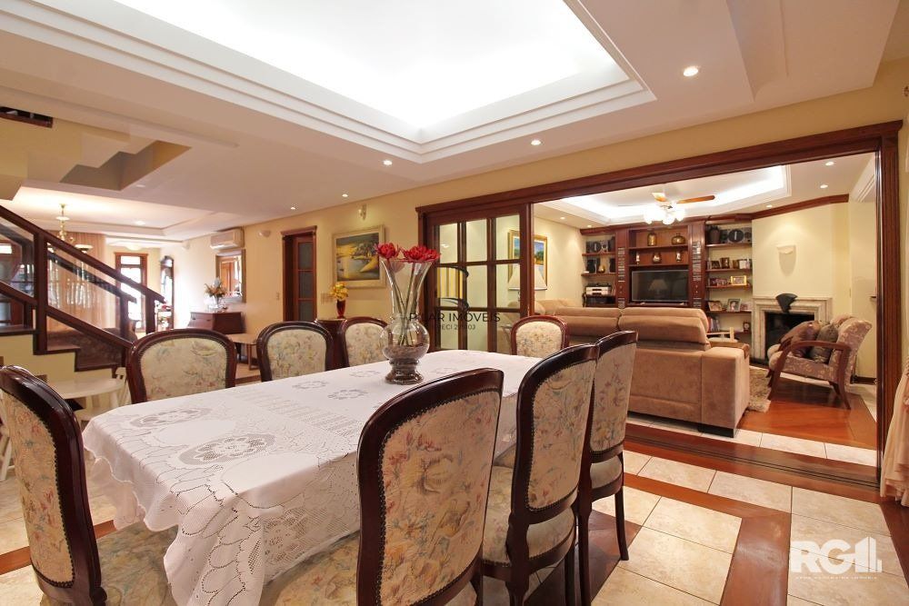 CASA 4 DORMITÓRIOS A VENDA,  NA CHÁCARA DAS PEDRAS .