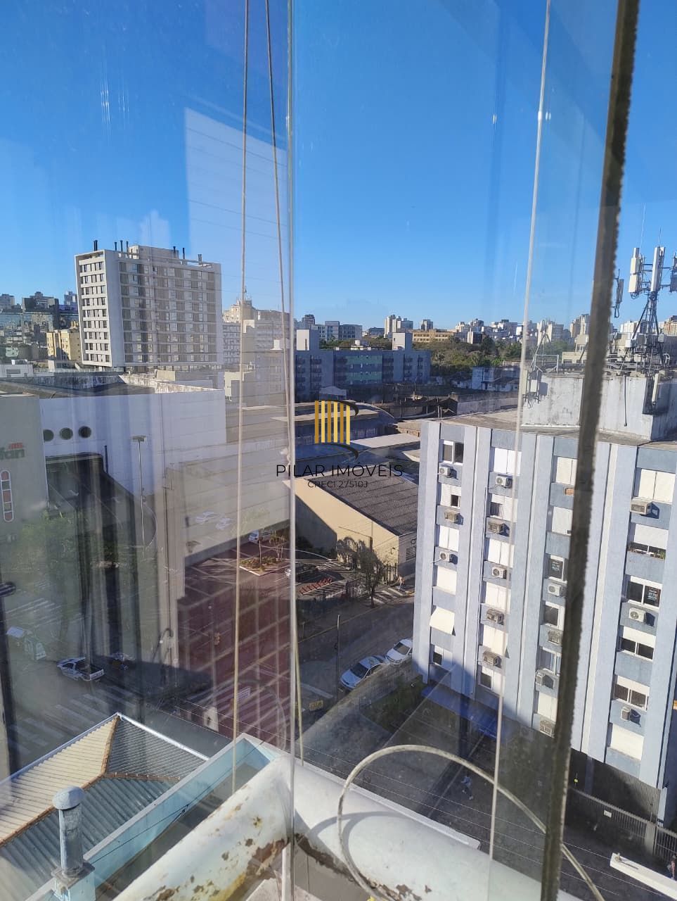 Apartamento 2 quartos, sacada com churrasqueira e  garagem no bairro Cidade Baix