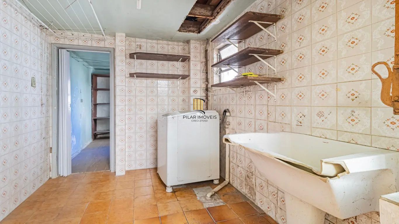 Prédio na Andre da Rocha com garagem