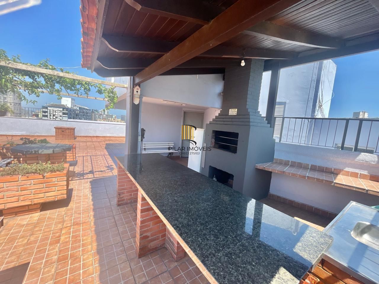 Apartamento-02Dormitorios-Garagem-Cidade-Baixa