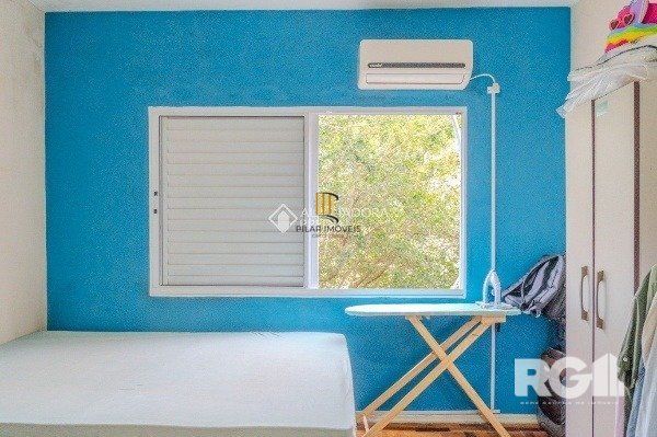 Apartamento com 1 quarto e 47m² à venda em Medianeira, Porto Alegre.
