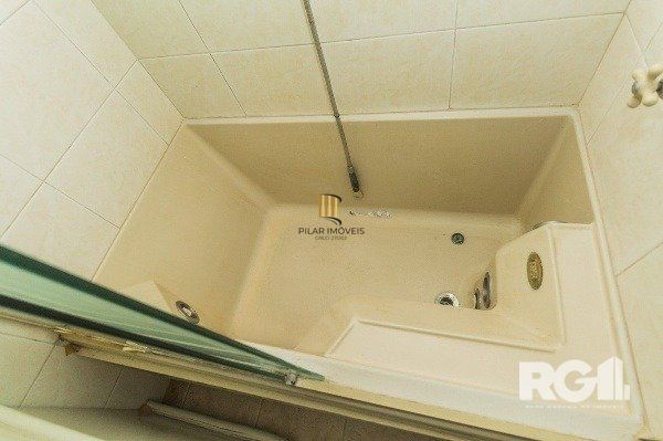 APARTAMENTO DE 3 DORMITÓRIOS COM VAGA DE GARAGEM NA AV IGUASSU