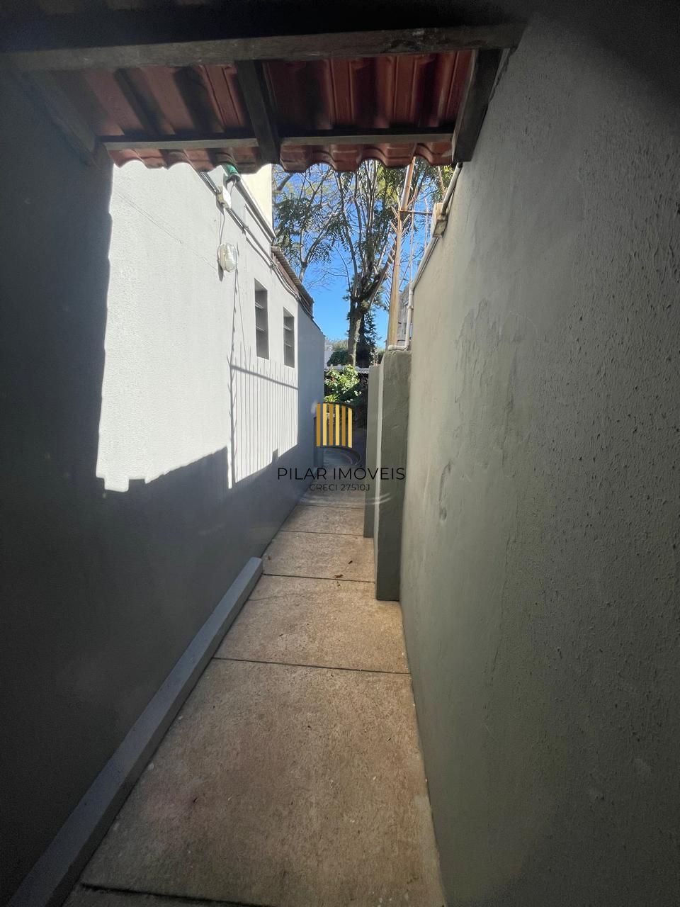 Na José do Patrocínio, um endereço tradicional e cheio de conveniência, apresento este JK amplo