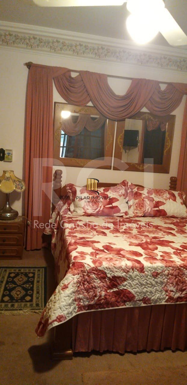 Casa para Venda - 750m², 6 dormitórios, sendo 3 suites, 4 vagas - Partenon