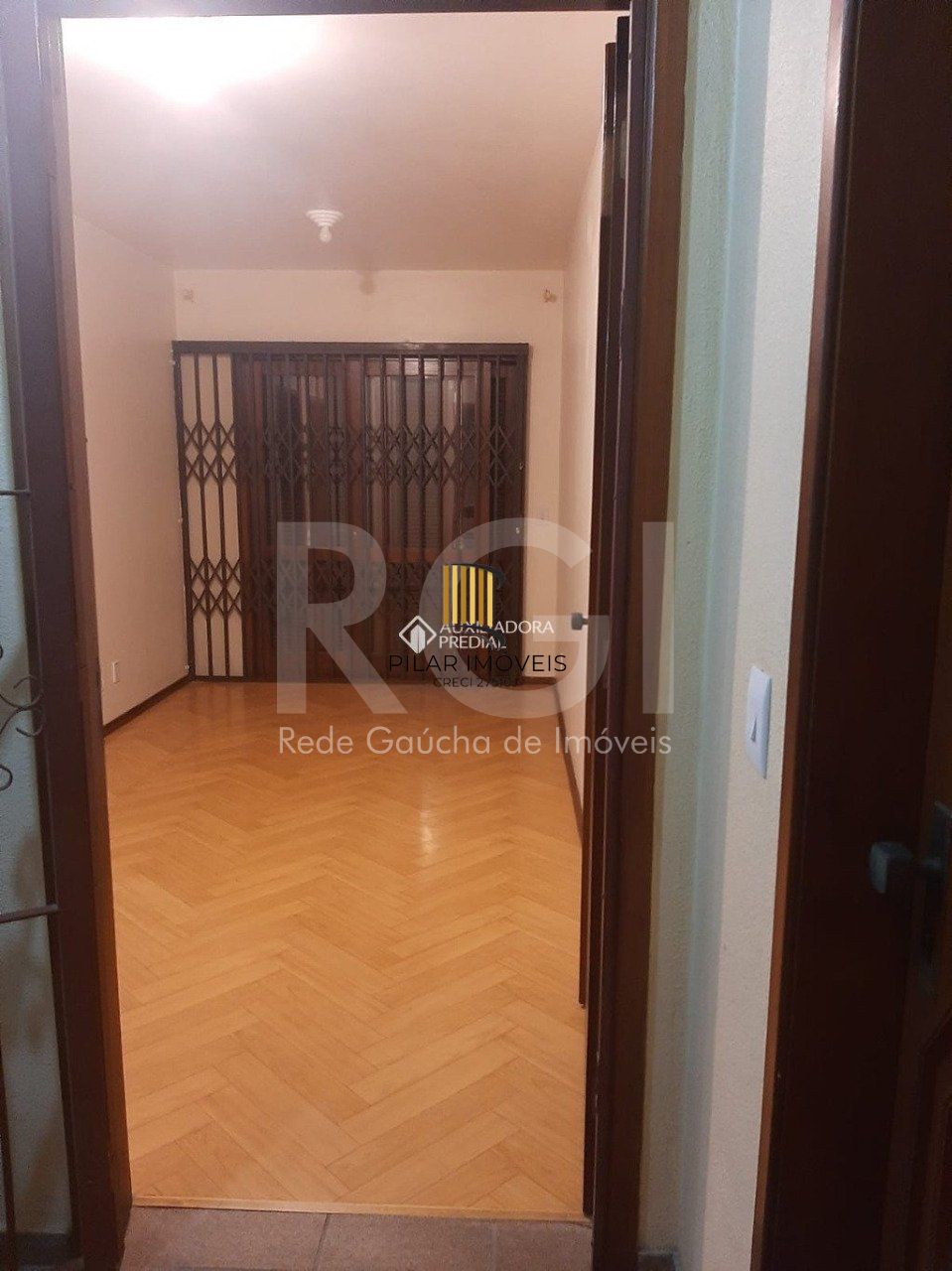 Apartamento para Venda - 39m², 1 dormitório, 2 vagas - Cidade Baixa