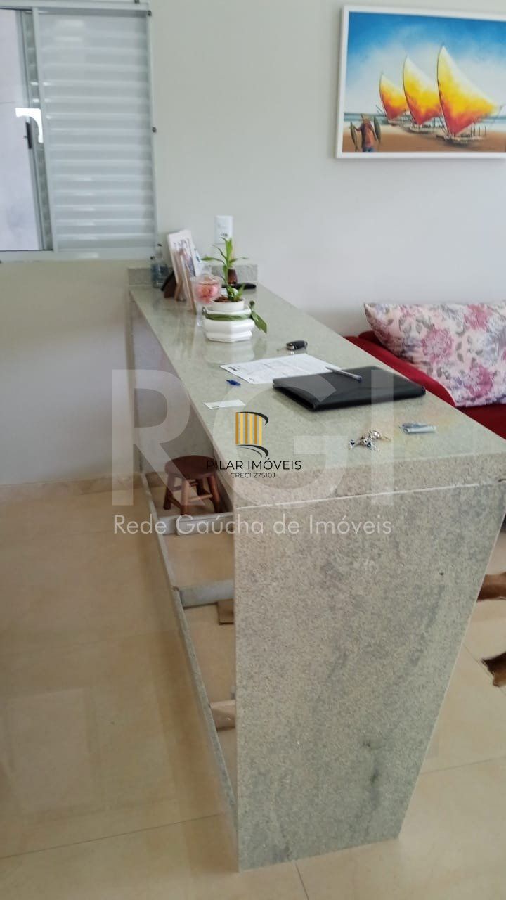 Casa para Venda - 90m², 3 dormitórios, 4 vagas - Maria Regina