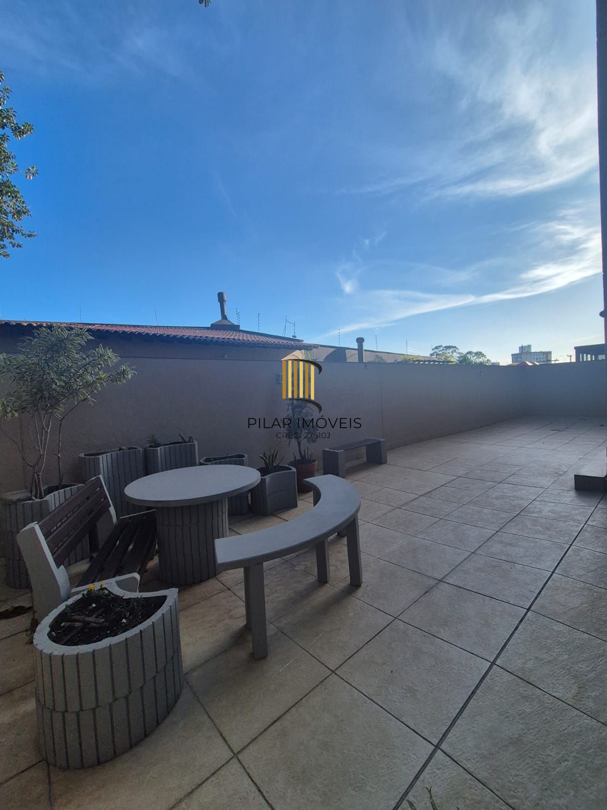 Apartamento 2 dormitórios 1 suíte 2 garagens