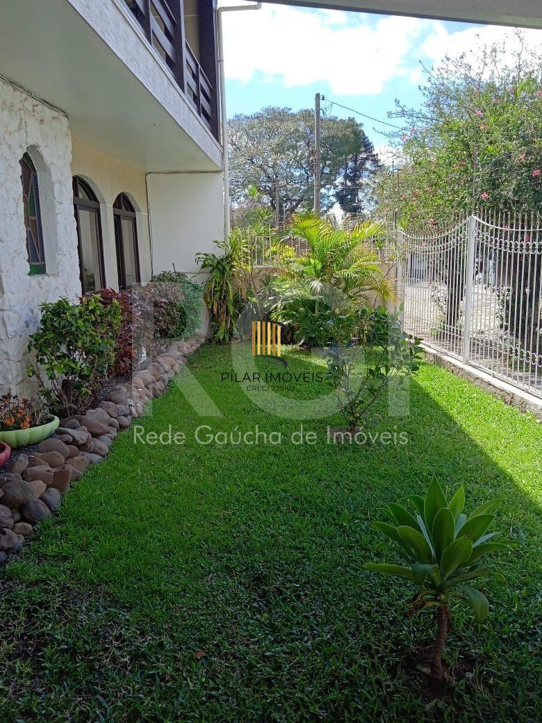 Casa para Venda - 750m², 6 dormitórios, sendo 3 suites, 4 vagas - Partenon