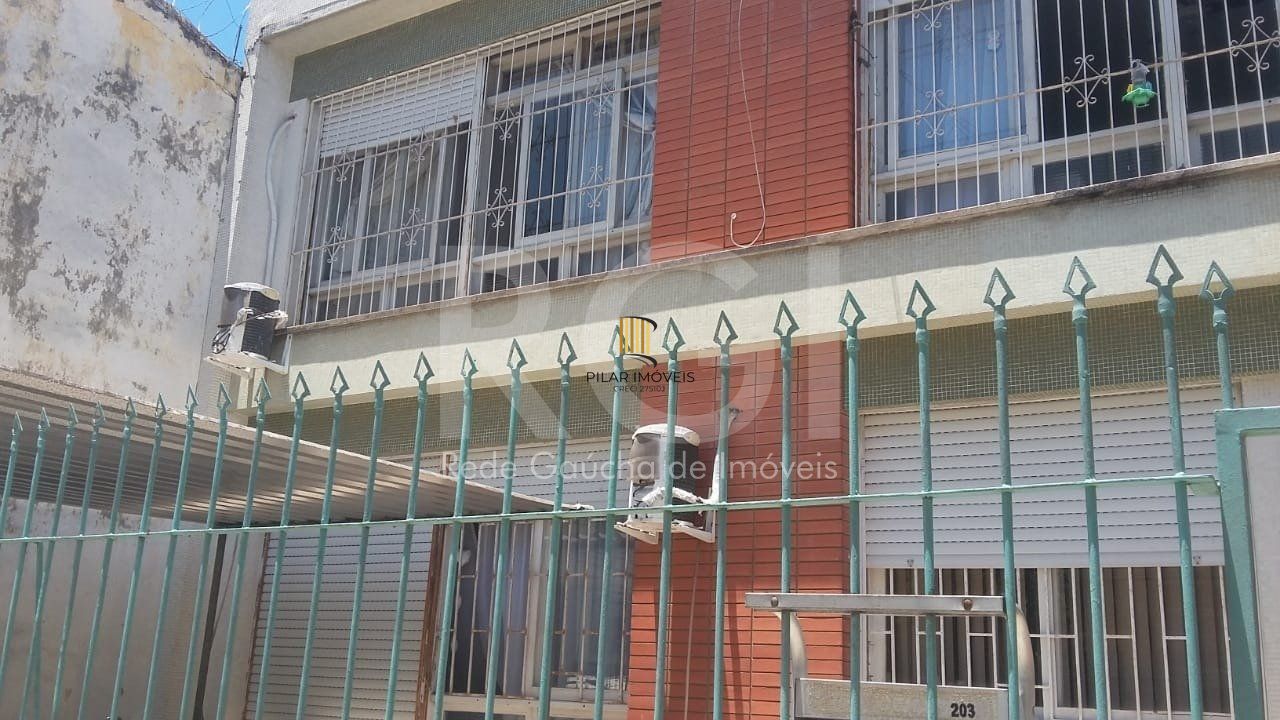 Apartamento  com 2 quartos , baixo custo condominial no Menino Deus!