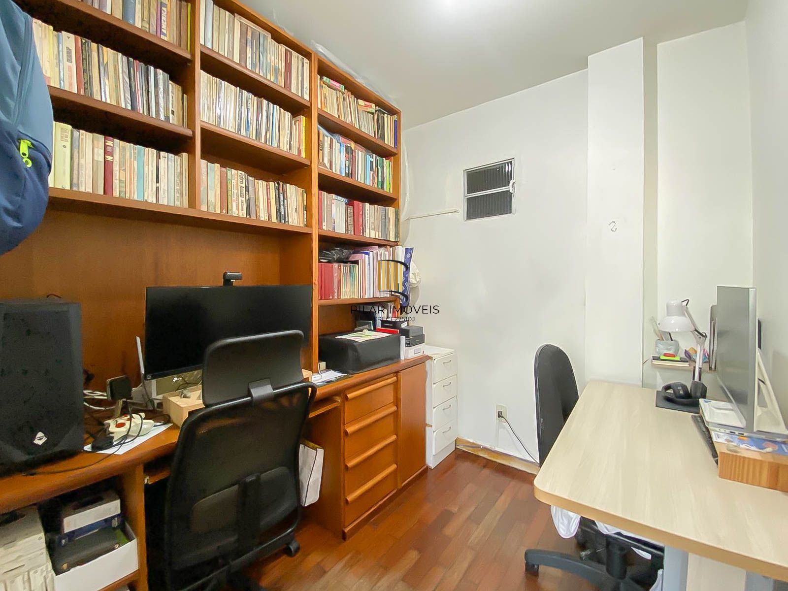 Apartamento 2 Dormitórios com Suíte, Closet, Escritório e Garagem no Rio Branco