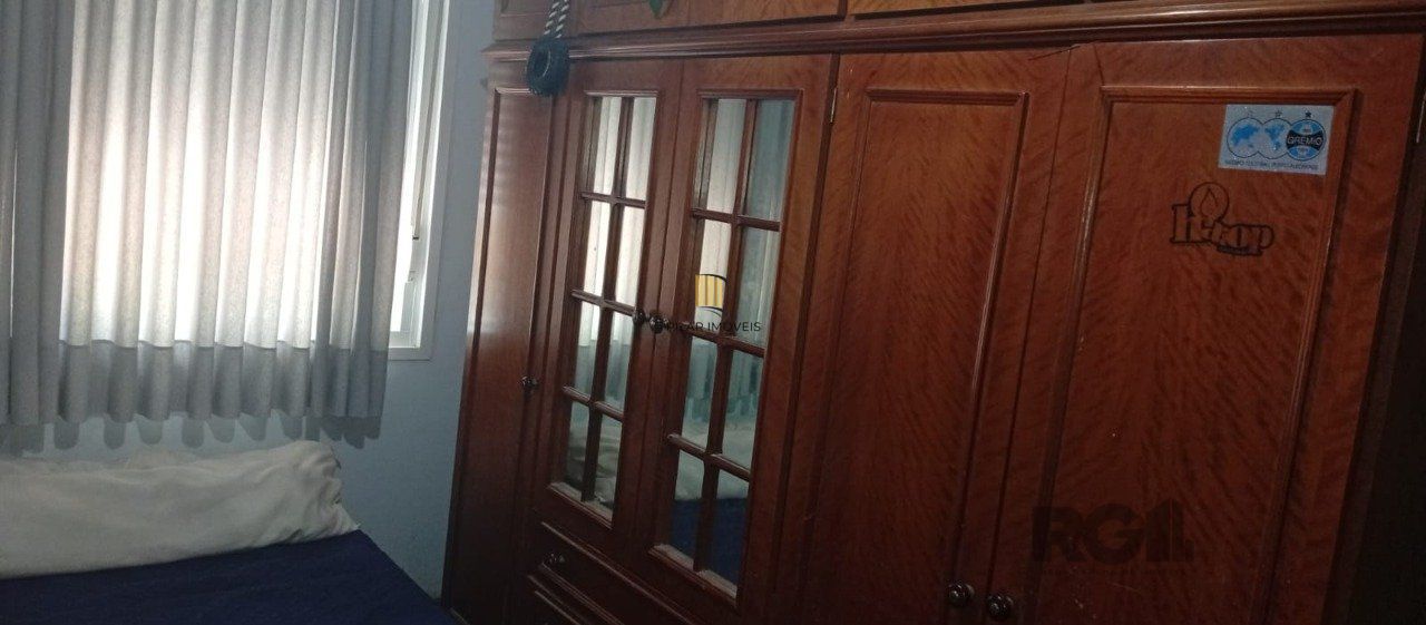 Apartamento 2 dormitórios , terreno elevado, lateral, bairro cidade baixa- Porto