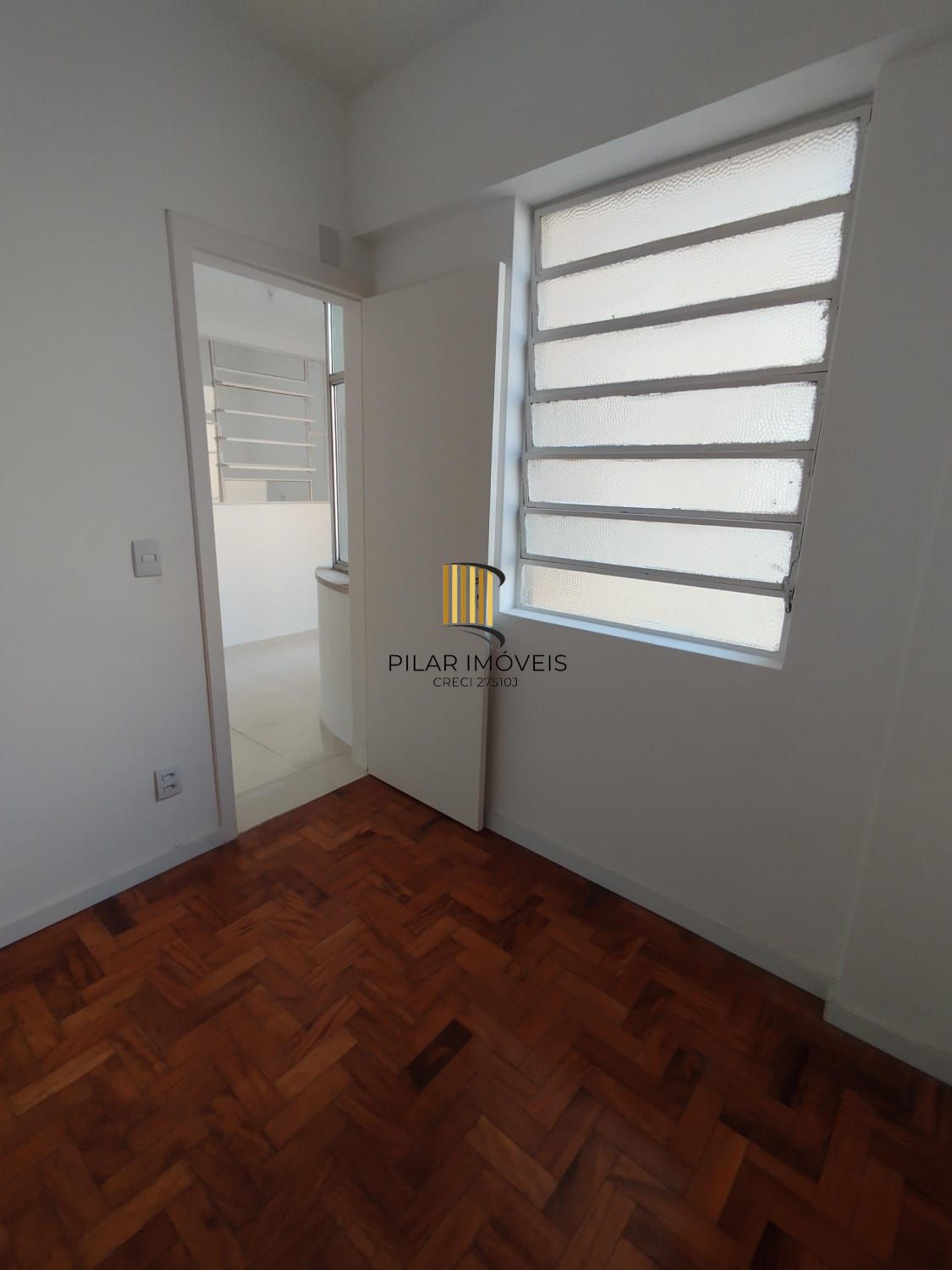 Apartamento de 2 dormitórios com dependência — 75 m² | Rua Riachuelo