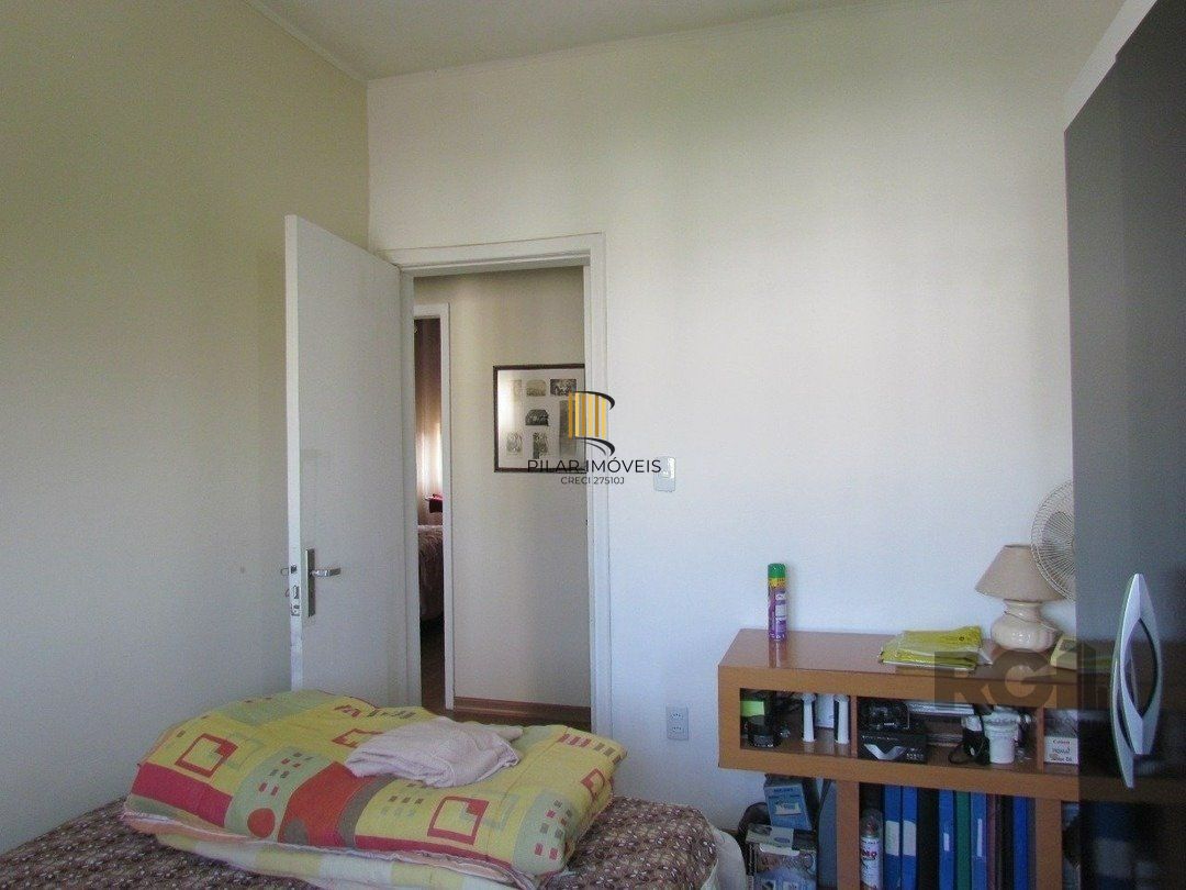 Apartamento à Venda 3 quartos e garagem  no Bom Fim.