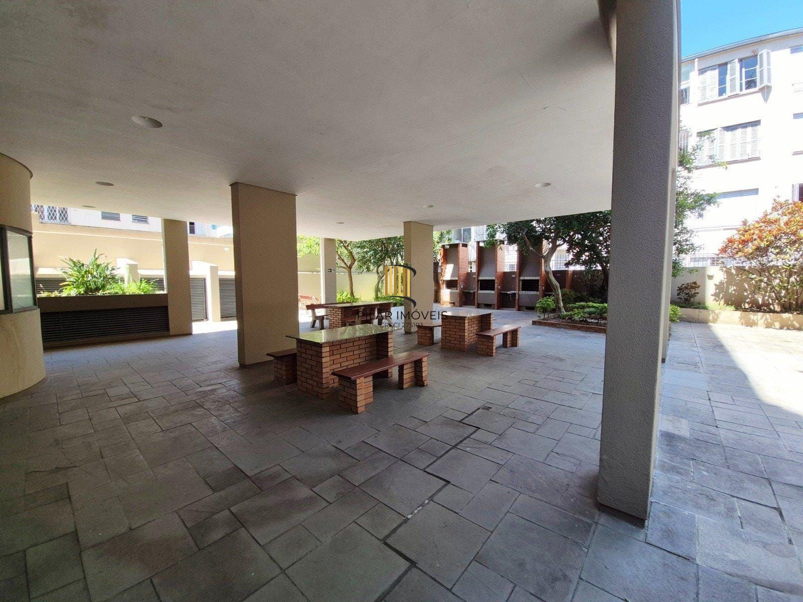 Apartamento 1 Dormitório na João Pessoa – Amplo, Ensolarado e com Área de Serviço Separada