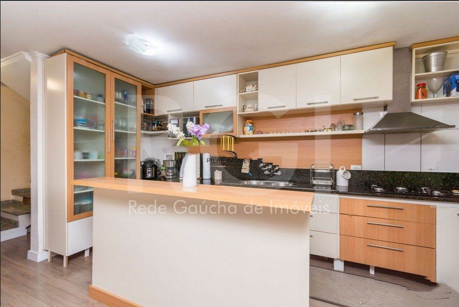 Casa 3 dormitórios à venda Menino Deus Porto Alegre/RS