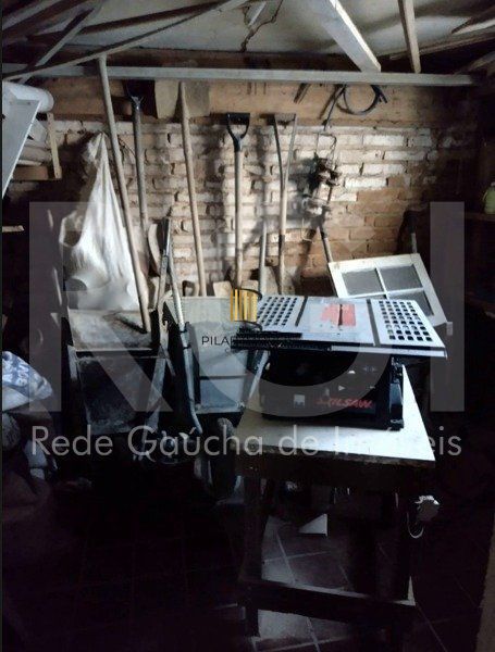 Casa à venda com 3 quartos e garagem 2 carros!