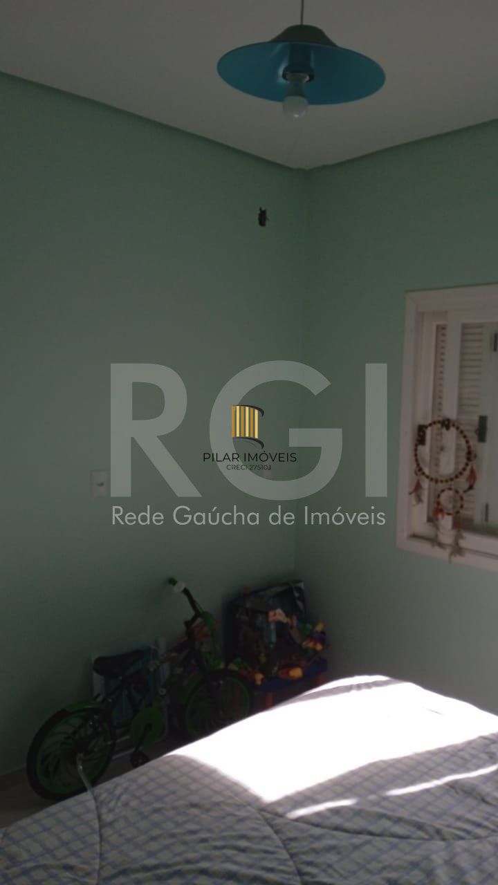 Casa para Venda - 90m², 3 dormitórios, 4 vagas - Maria Regina