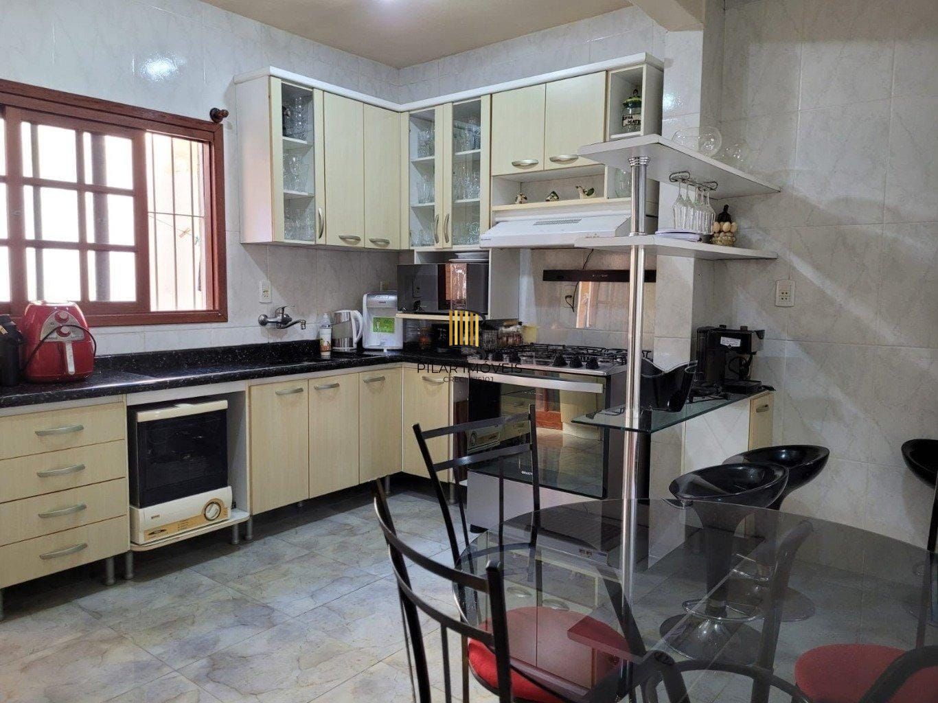 🏡 Seu novo lar espera por você na Av. Ceará!